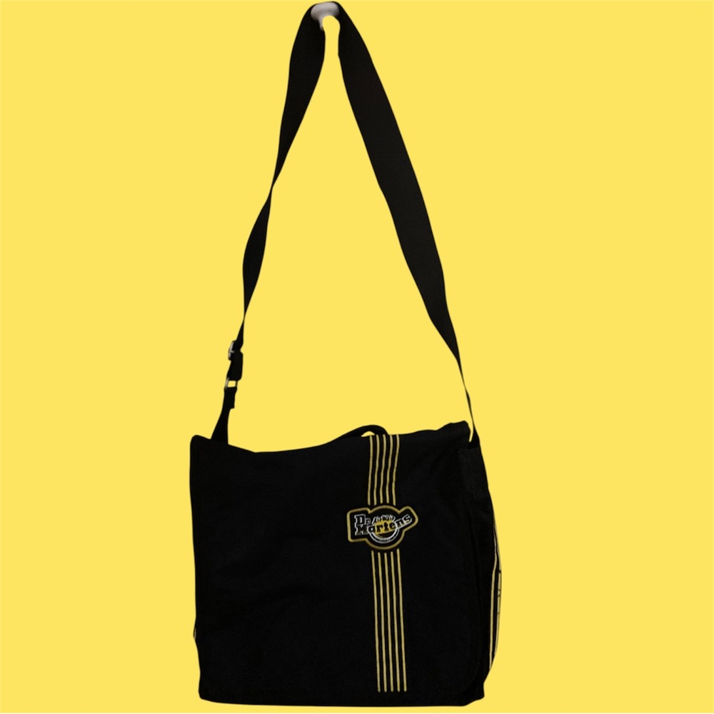 Vintage Dr Martens Black and Yellow Y2K Crossbody Nylon Messenger Bag VGUC